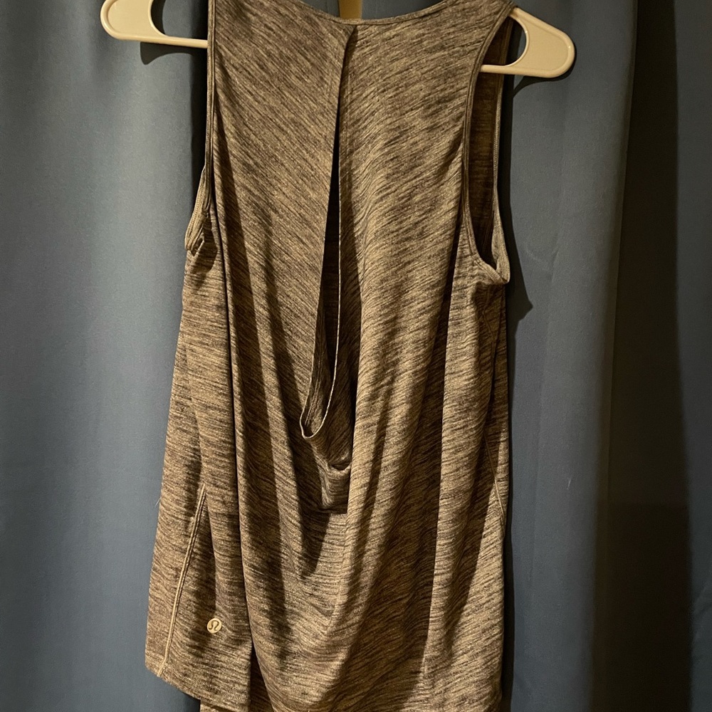 Lululemon keyhole open back - grey/black